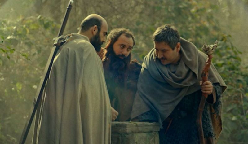 Demir Kalenin Kuzgunları: Ölüm Büyücüsü'nün Mirası